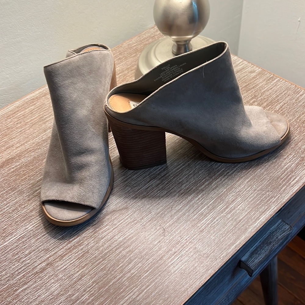 Steve Madden/ GUC